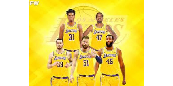 Curry ha segnato 49 punti in una singola partita